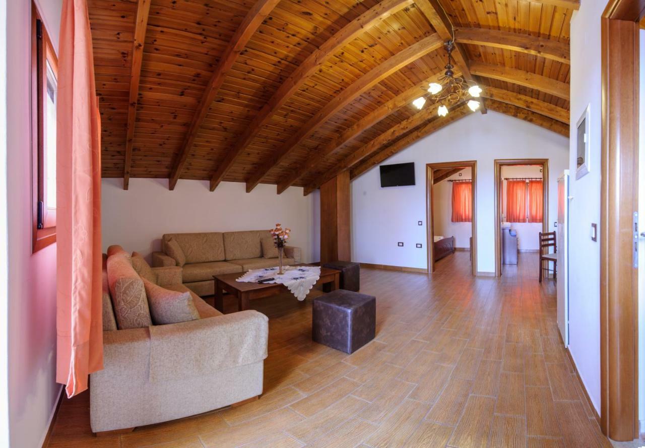 Status Luxury Apartments And Penthouse Parga Exterior photo