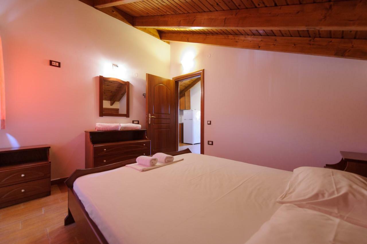 Status Luxury Apartments And Penthouse Parga Exterior photo